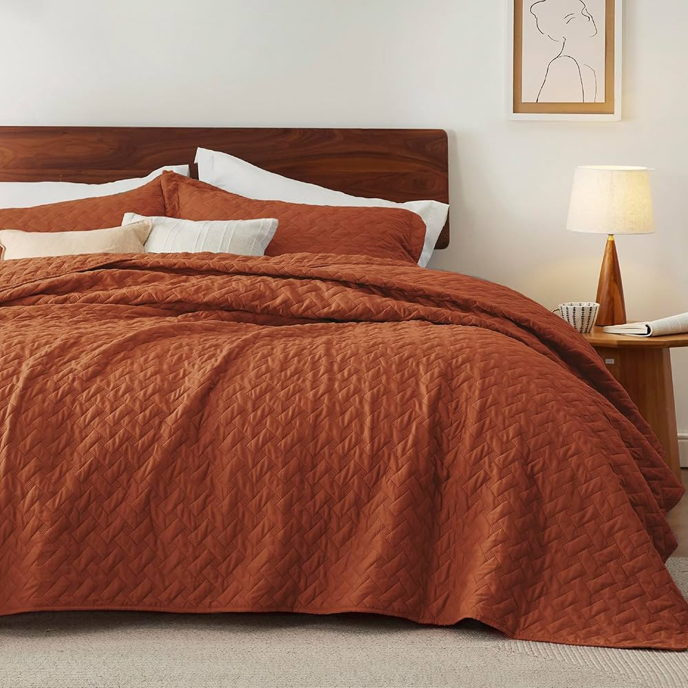 Bedsure Quilts Queen Size - Lightweight Bedspreads Queen Size with Basket Weave Pattern, Soft Qui... | Amazon (US)