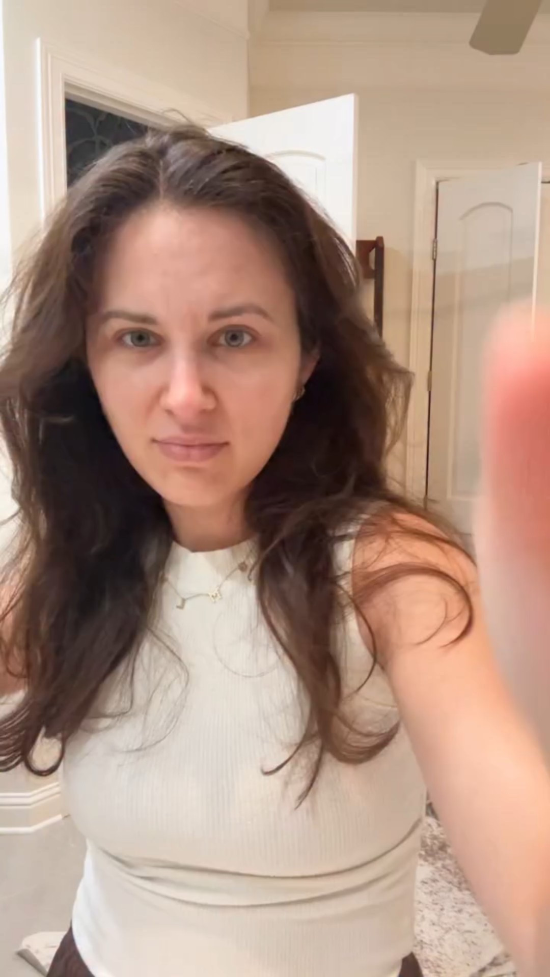 A little @lorealparis before and after

I had the opportunity to try out the #colorsonic from #loréal and it was the easiest color application I’ve ever done on my own. From watching my parents as stylist color countless heads I was a little nervous but trust me you can do this too! 

Comment SHOP to check out this device and grab your perfect shade to start coloring your grays away. I used shade 4 dark brown natural. 

#haircolor #ltkstyle #beforeandafter