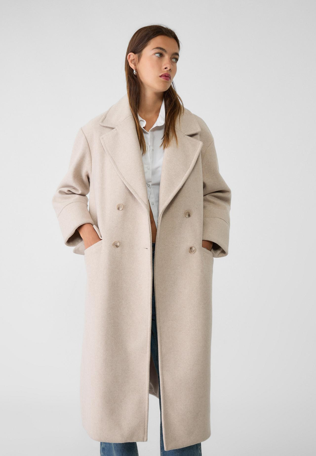 Oversize soft-touch coat | Stradivarius (UK)
