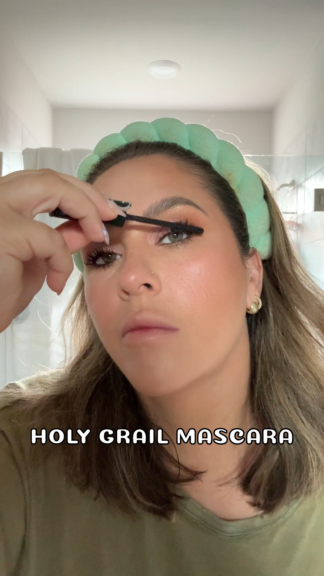 People always ask me where I get my lashes done and I always have to tell them about this mascara! It’s SO good.

#LTKBeauty