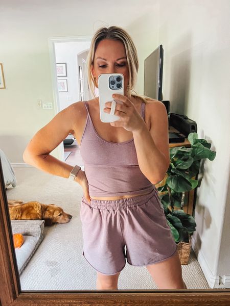 If I could only wear one thing for the rest of my life, these sets would be it. They’re from the Vuori dream knit collection and they don’t call it that for nothing r

#LTKfitness #LTKover40 #LTKActive