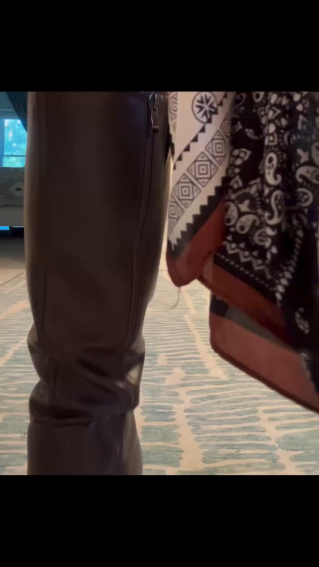 These tall brown boots are so classy!! Tying a little scarf around the calf is such a cute trick — instant style point 😍
Pointed toe + block heel = comfy AND chic. Always be confident 💋
Would you wear the scarf with them or keep them plain? Tell me!!
#over50fashion #styleover50 #agelessfashion #midlifestyle #bootseason