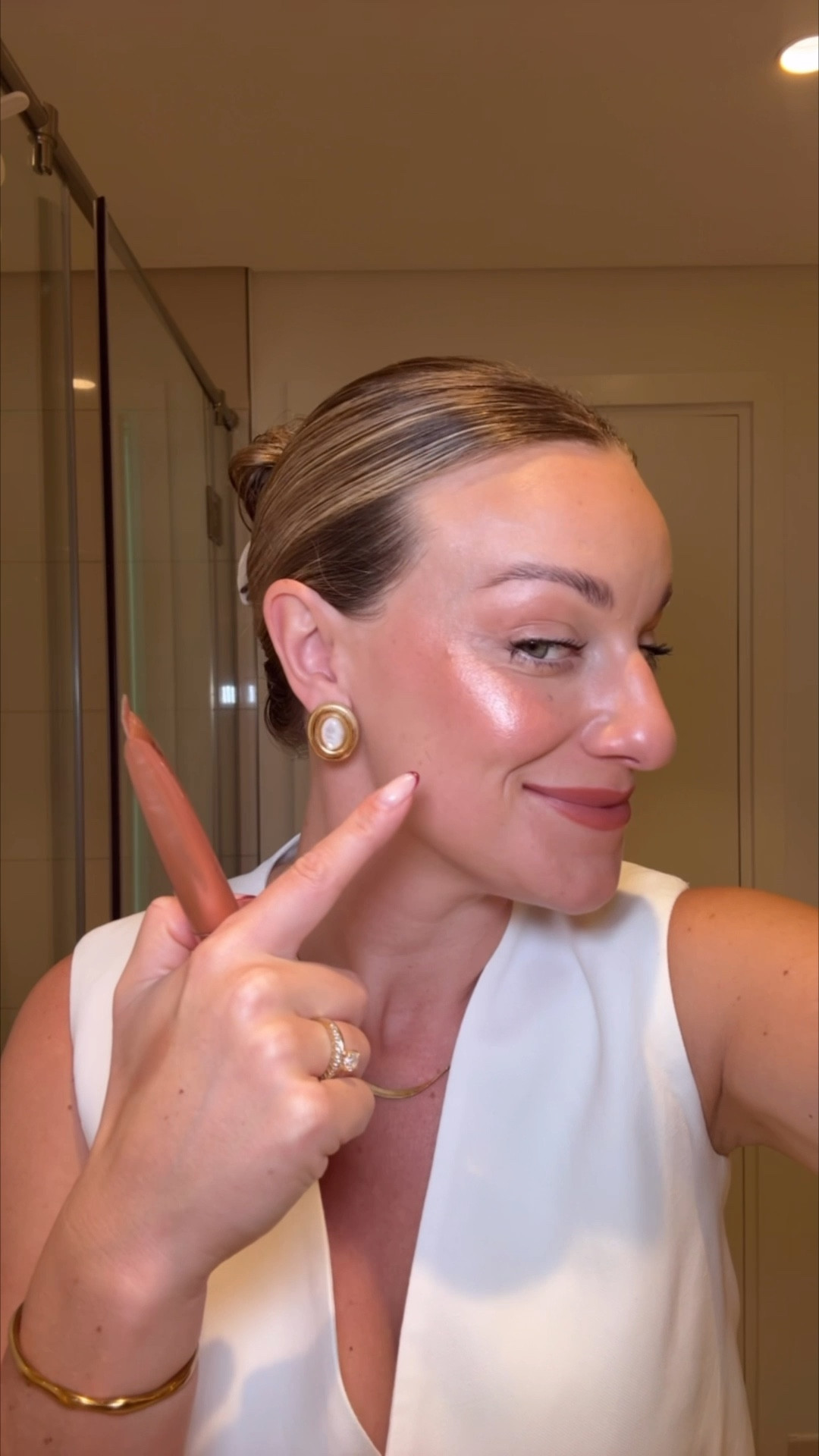 ‘KVH15’ for 15% off all Charlotte tilbury - pinkgasm blusher in pillow talk , glowgasm beauty light wand , CHARLOTTE TILBURY Fair To Medium Hollywood Contour Wand, Pillow Talk Beauty Light Wand in Light/Medium Charlotte Tilbury

#LTKdatenight #LTKeurope #LTKbeauty