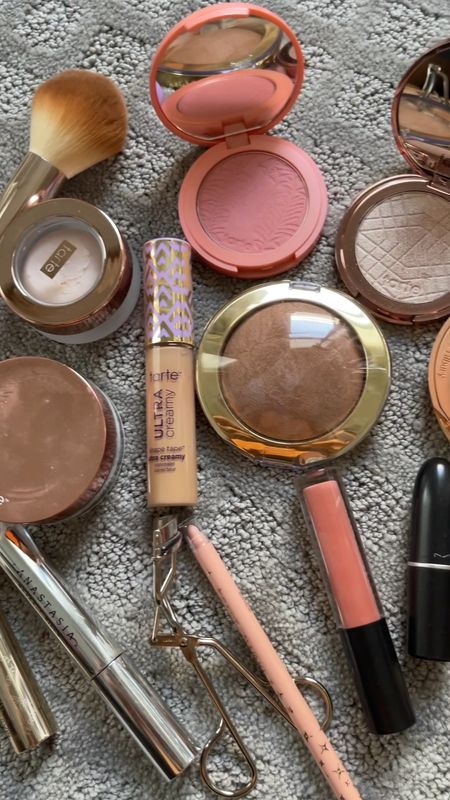 All the beauty products I used for a natural day time look!
#beautyproducts #tartecosmetics #charlottetillbury #bronzer #summerbeautyroutine 

#LTKbeauty #LTKunder50