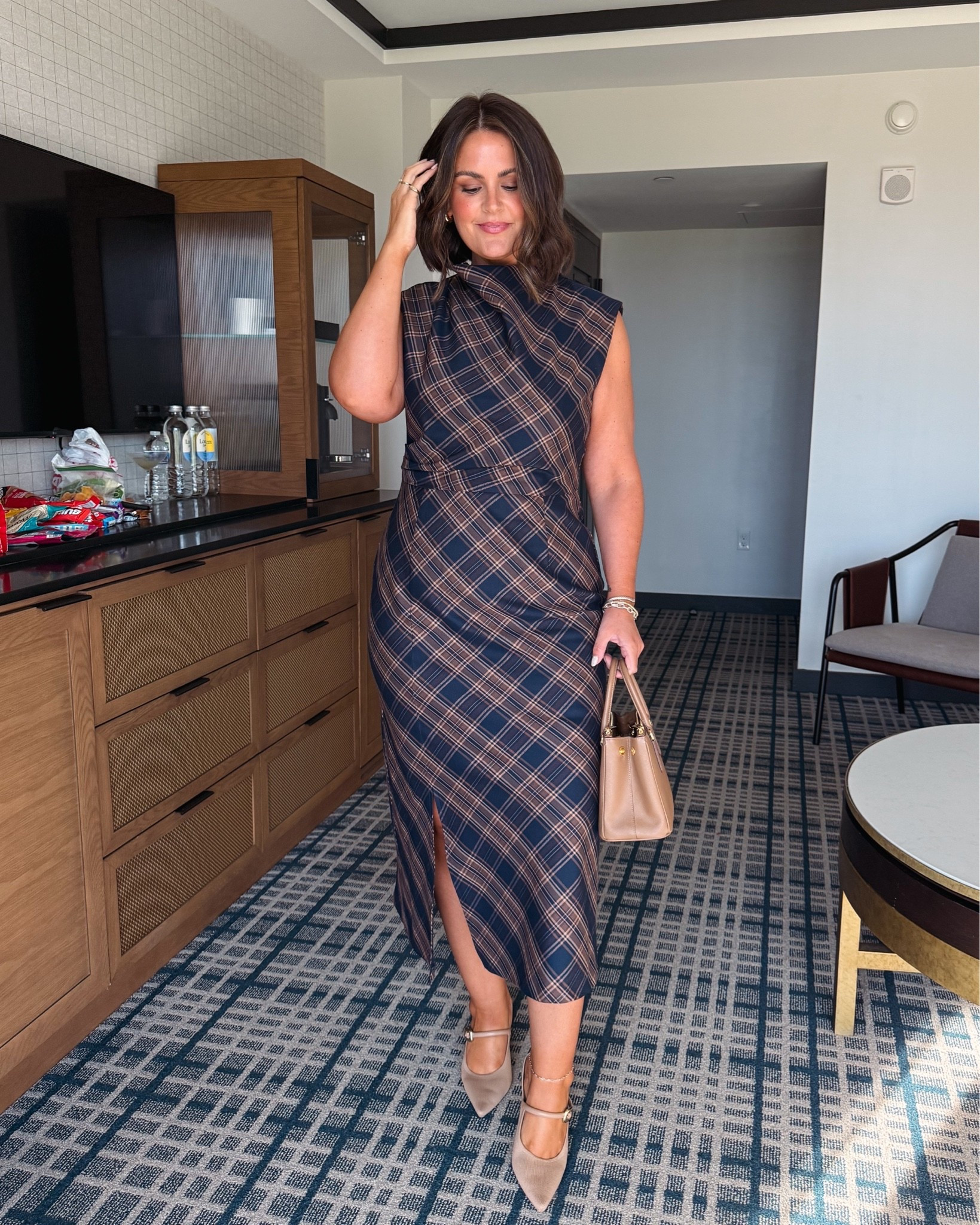 Dress, large

Size 12, midsize, workwear, work dress, what to wear to a conference, fall fashion, plaid dress, Nordstrom

#LTKCon #LTKWorkwear #LTKOver40