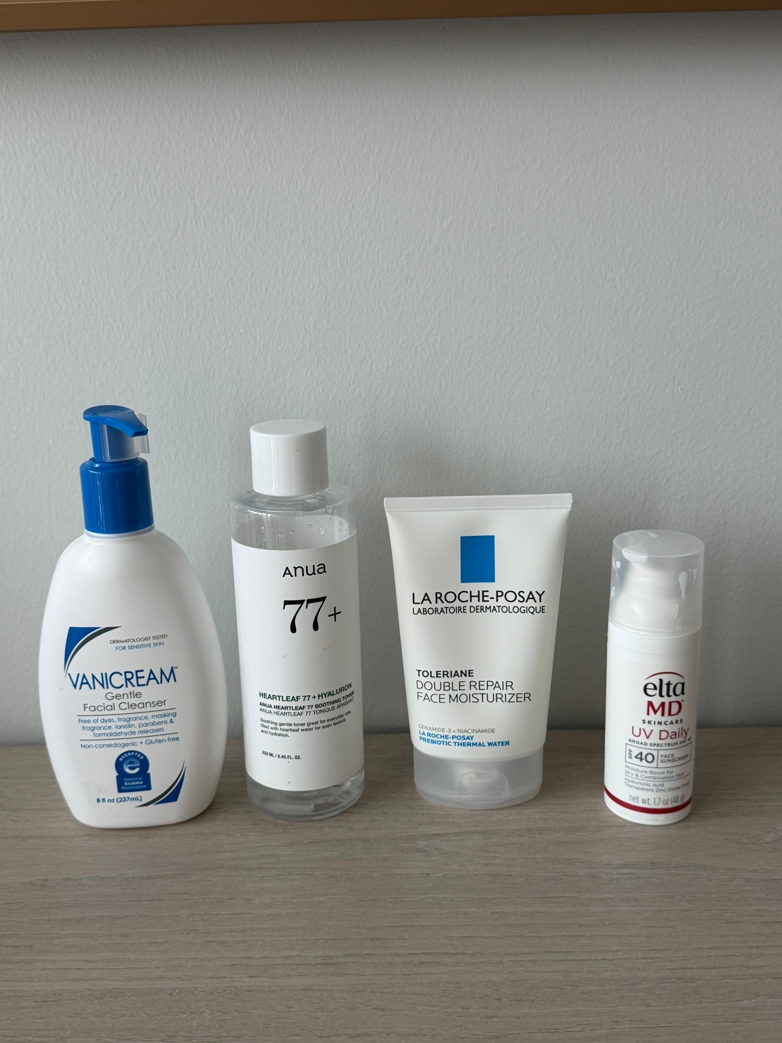 This would be my skincare routine recommendations for someone who doesn’t know what they’re doing or has acne prone skin. 