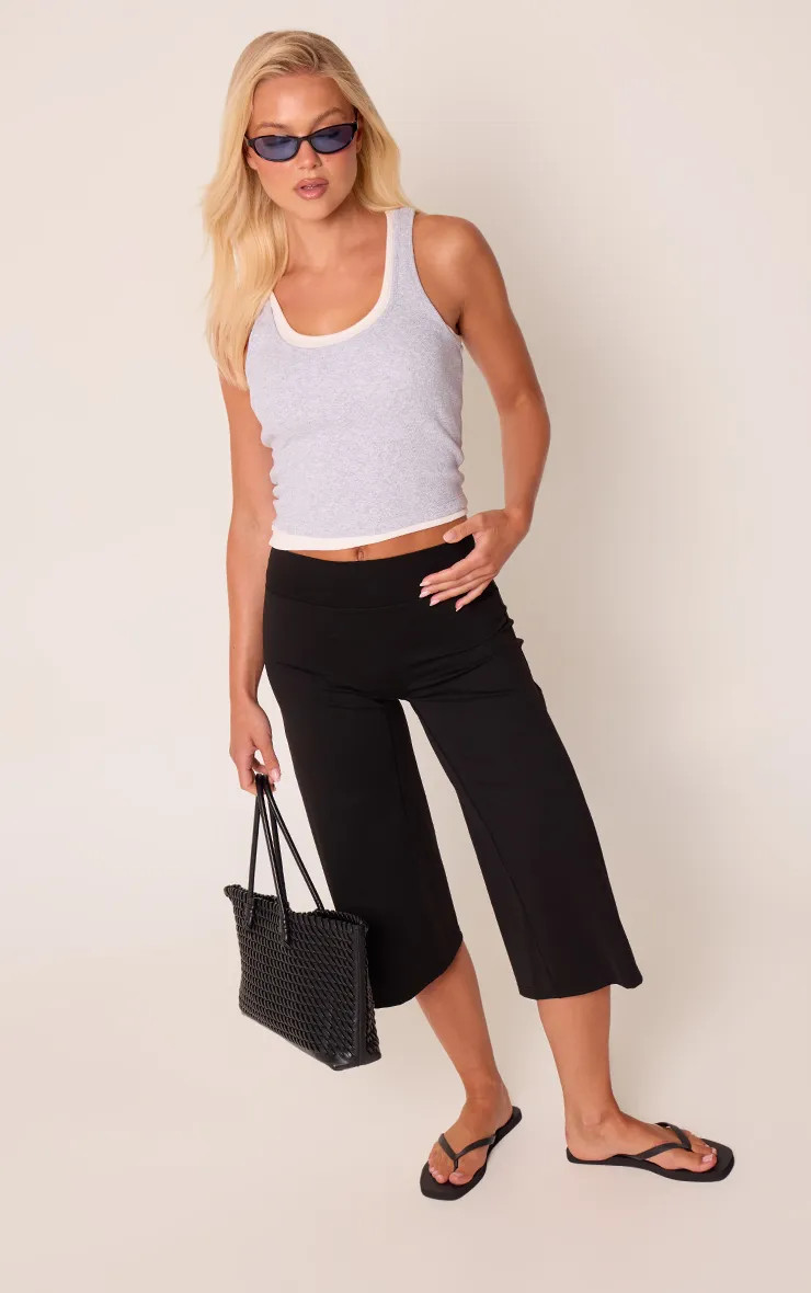 Black Sculpt Wide Leg Capri's | PrettyLittleThing UK