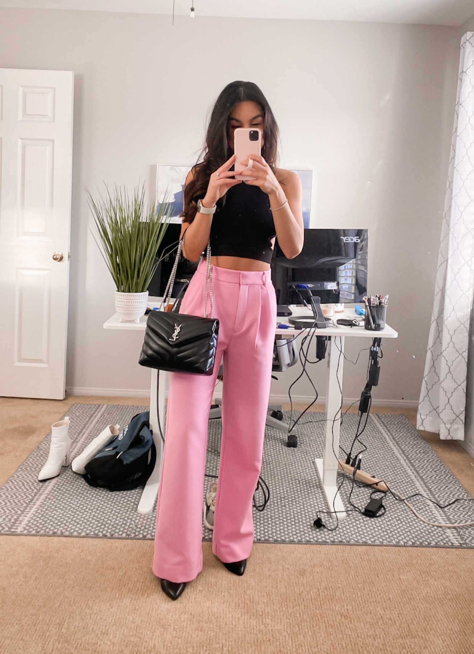 Date night outfit! These pants can be dressed up for date night, or dressed down a little for a business casual outfit with a pop of color. 

I threw on the linked leather jacket from Lulu’s! I sized up to a medium  

Pants | Abercrombie size 25

#LTKitbag #LTKunder100 #LTKstyletip