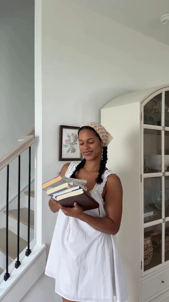 Devotionals have been such a gift in my walk with the Lord 🤍 They have encouraged me, challenged me, and helped me gain a deeper appreciation and understanding of God’s Word.

But one thing I always remind myself is this: devotionals are a supplement, not our daily bread!

Nothing can replace opening our Bibles and spending time in Scripture. God’s Word is what nourishes, transforms, and sustains us. I like to think of devotionals as the vitamins. They’re a beautiful addition to our walk with the Lord, but they’re never meant to replace the meal!!! 📖✨

These are a few of the devotionals I’ve reached for over the years depending on the season of life I’ve been in. I pray they encourage you to spend even more time in God’s Word and draw you closer to Him.

I’d love to know, which devotional has impacted your walk with Jesus the most? 🤍

#jesus #proverbs31woman #faith