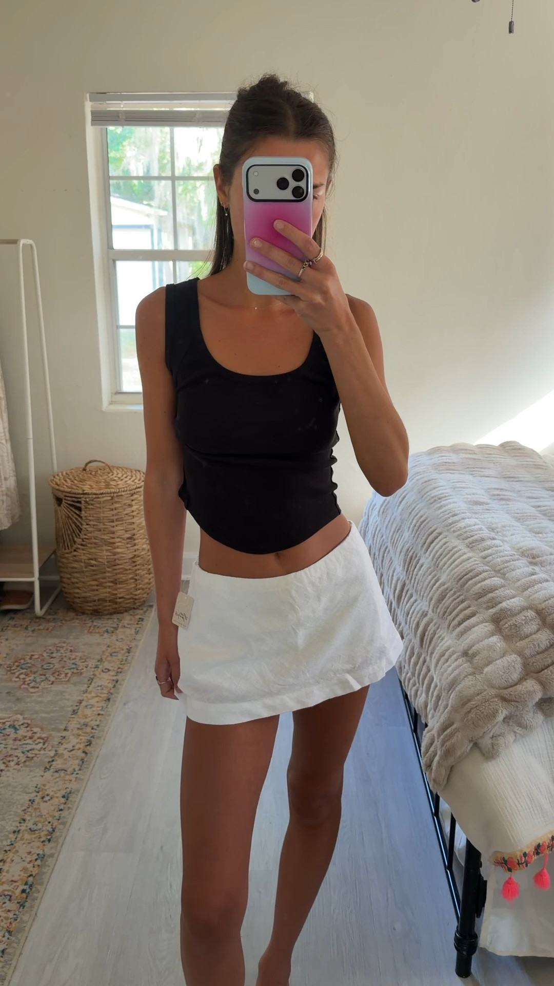 Stocked up on my fave linen mini skort for spring and summer 🤍 wearing an xs 

#LTKSeasonal #LTKFestival #LTKootd