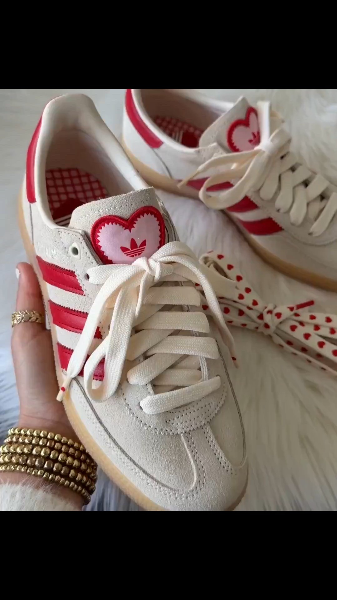 Adidas Valentines Day collection handball spezial shoes size down 1/2 size

