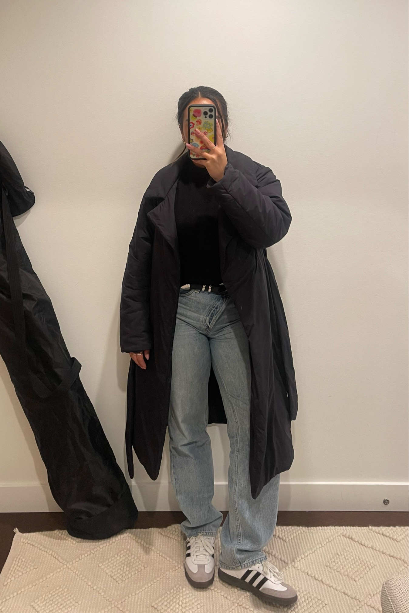 Just ordered this belt and I’m OBSESSED. It’s simple yet classy, and perfect to elevate any outfit. (P.S.It comes in 4 colours 🤫)

#aritzia #belt #winteroutfit #womensbelts #sambas #adidas #jean #jeans #denim 

#LTKshoecrush #LTKU #LTKstyletip