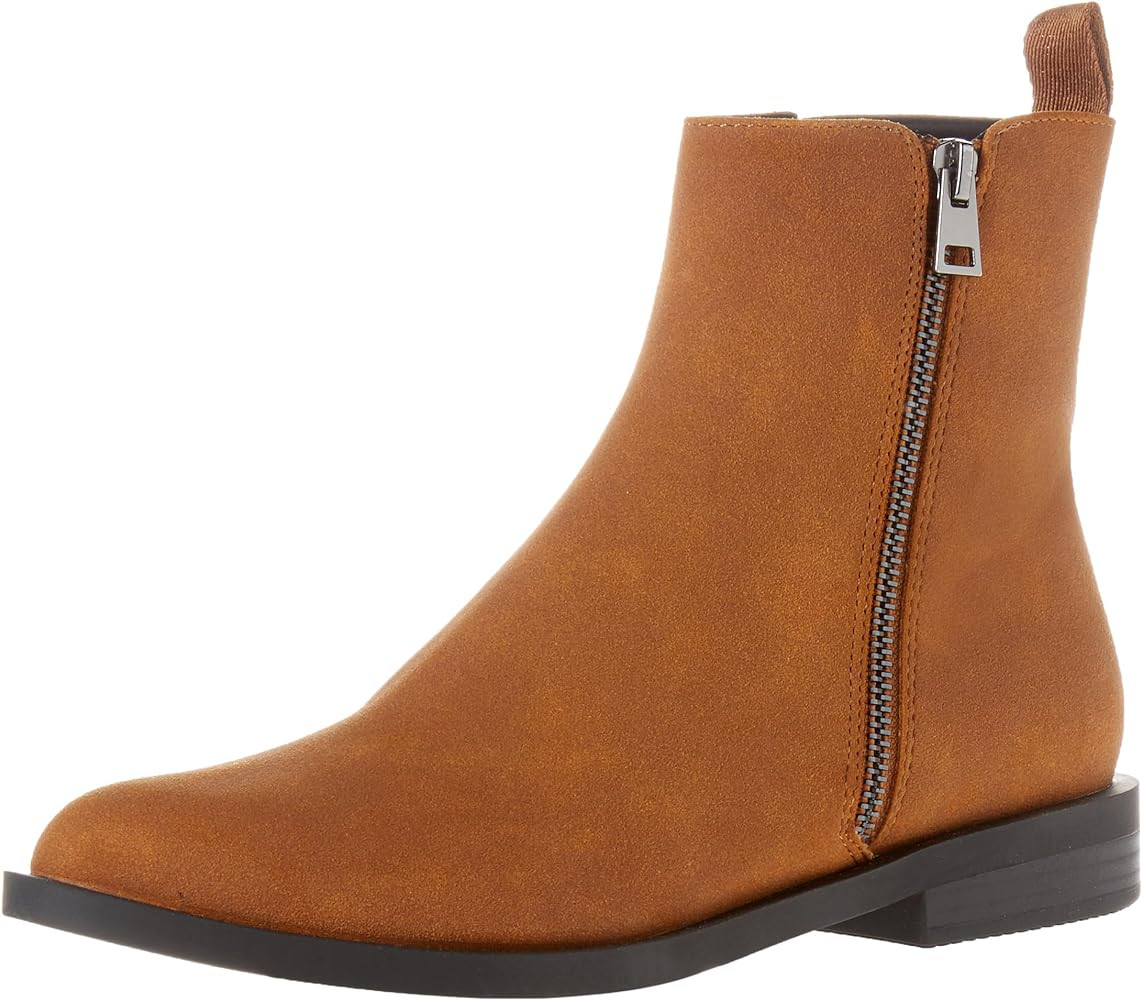 Amazon Essentials Women's Exterior Zip Flat Ankle Boot | Amazon (US)