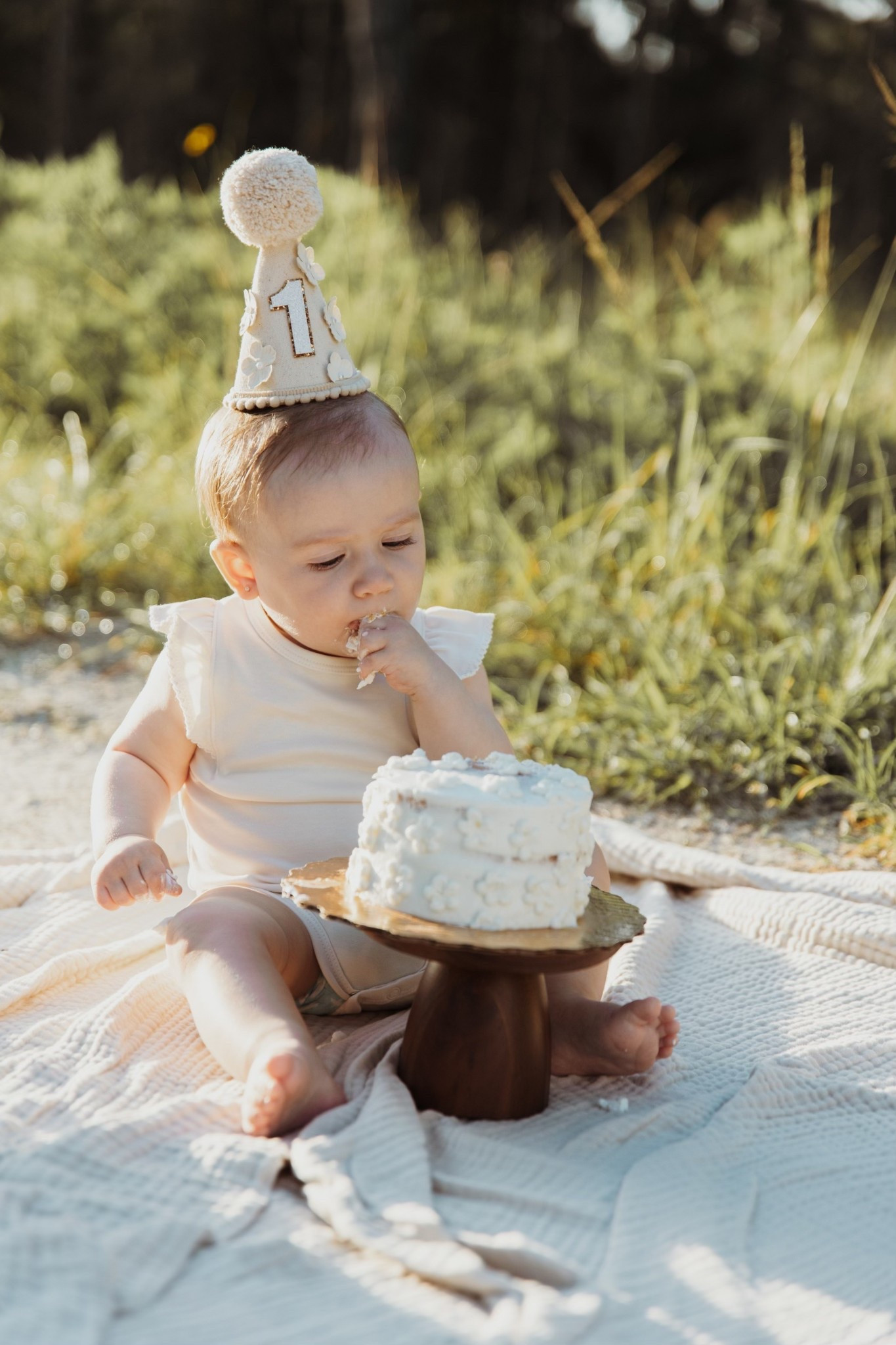 Mom doesn’t usually let me have cake for breakfast but when it’s for my first birthday photoshoot we let it slide 😏 she was so curious about this cake smash but definitely got into it 

.
.
#firstbirthday #firstbirthdayphotoshoot #babyOOTD #babyphotoinspo #babybirthday #cakesmash #firstbirthdaycake #shesagroovyone 

#LTKKids #LTKParties #LTKBaby