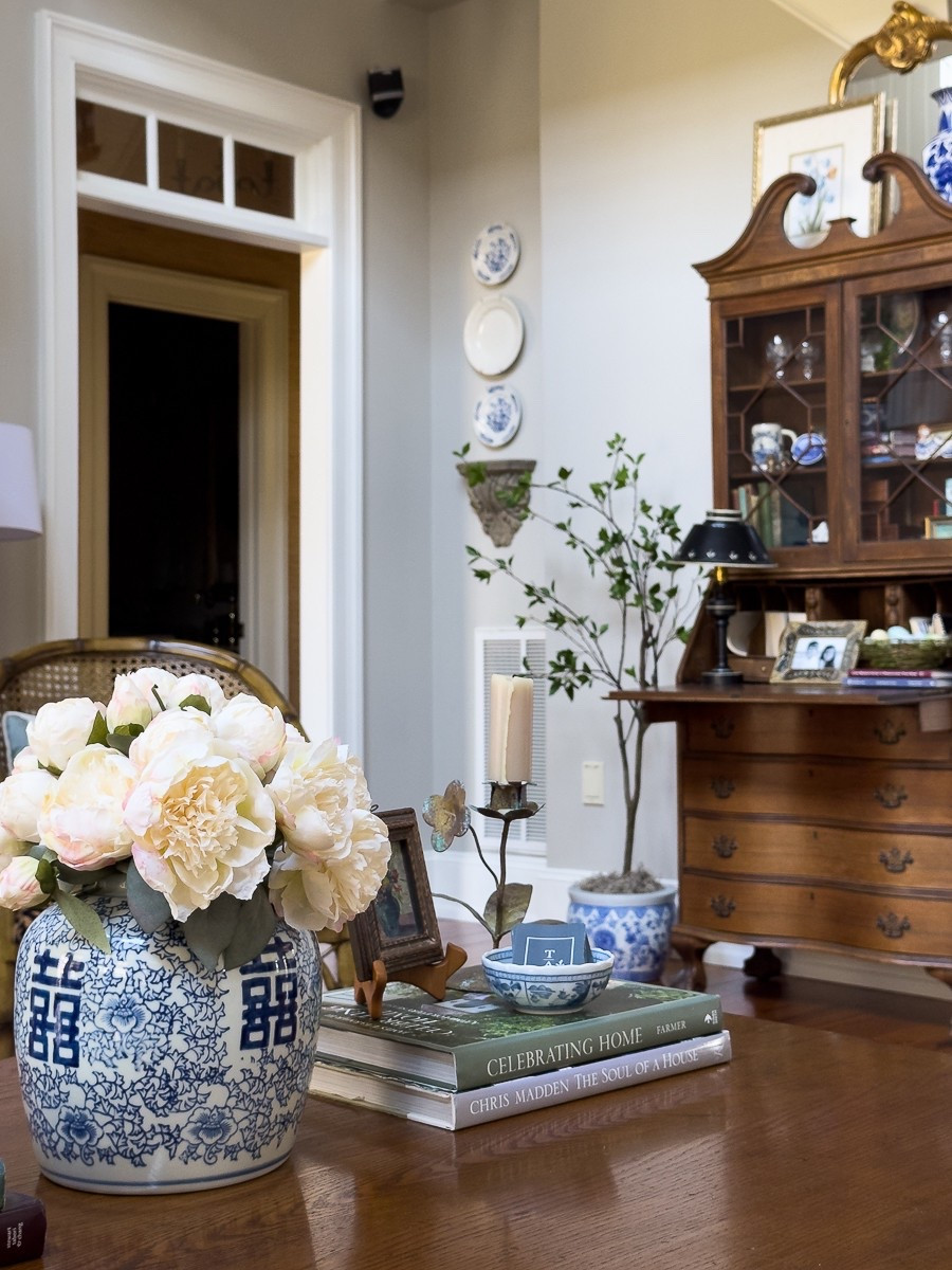 Spring vignette in the family room. 

Chinoiserie | citrus tree | faux tree | peonies | design books 



#LTKHome #LTKStyleTip #LTKSeasonal