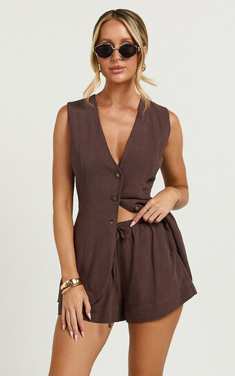 Olivia Shorts - Drawstring Relaxed Linen Shorts in Chocolate | Showpo (US, UK & Europe)