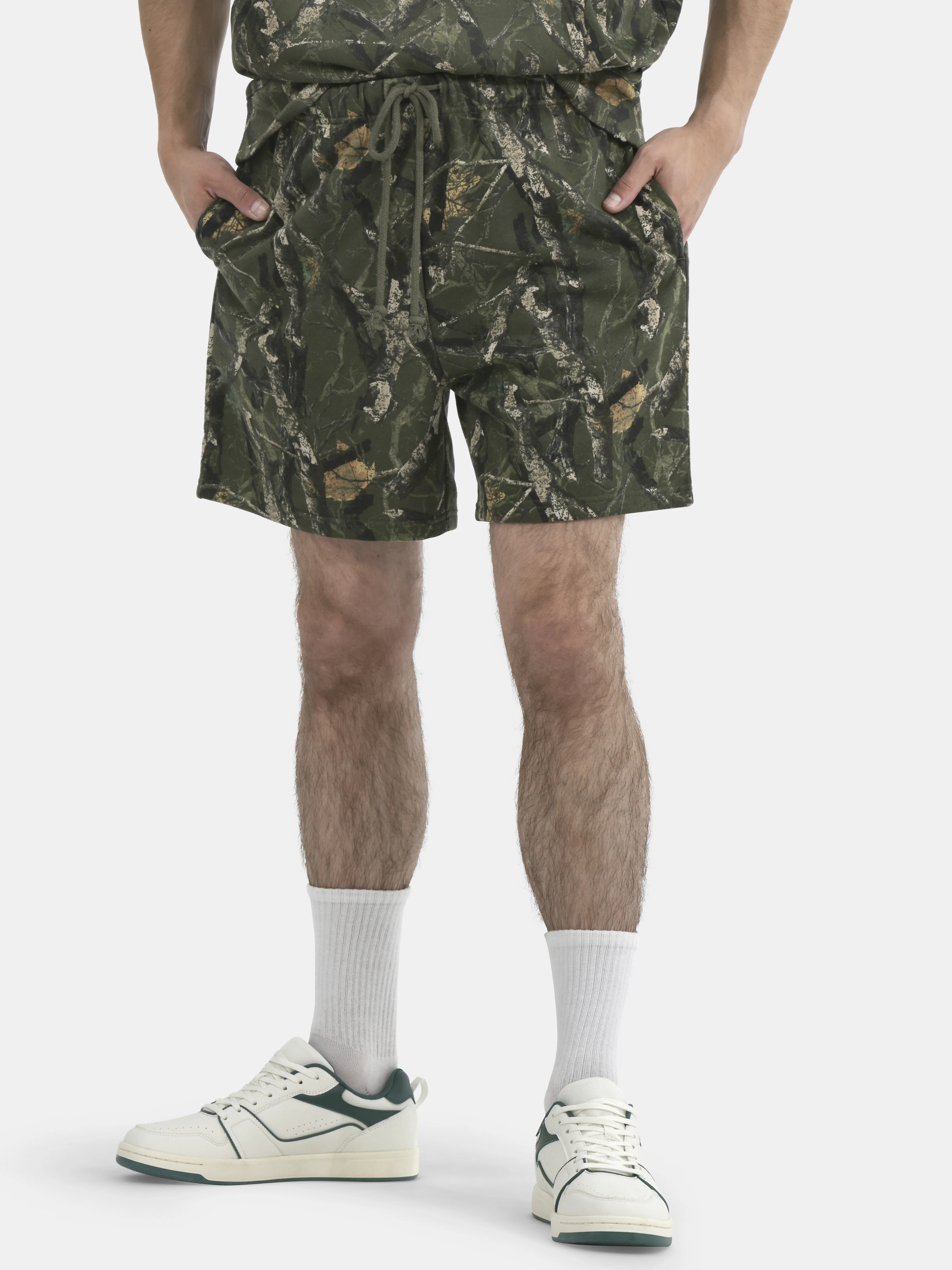 No Boundaries Soft Fleece Jogger Shorts, 6" Inseam, Men's and Big Men's | Walmart (US)