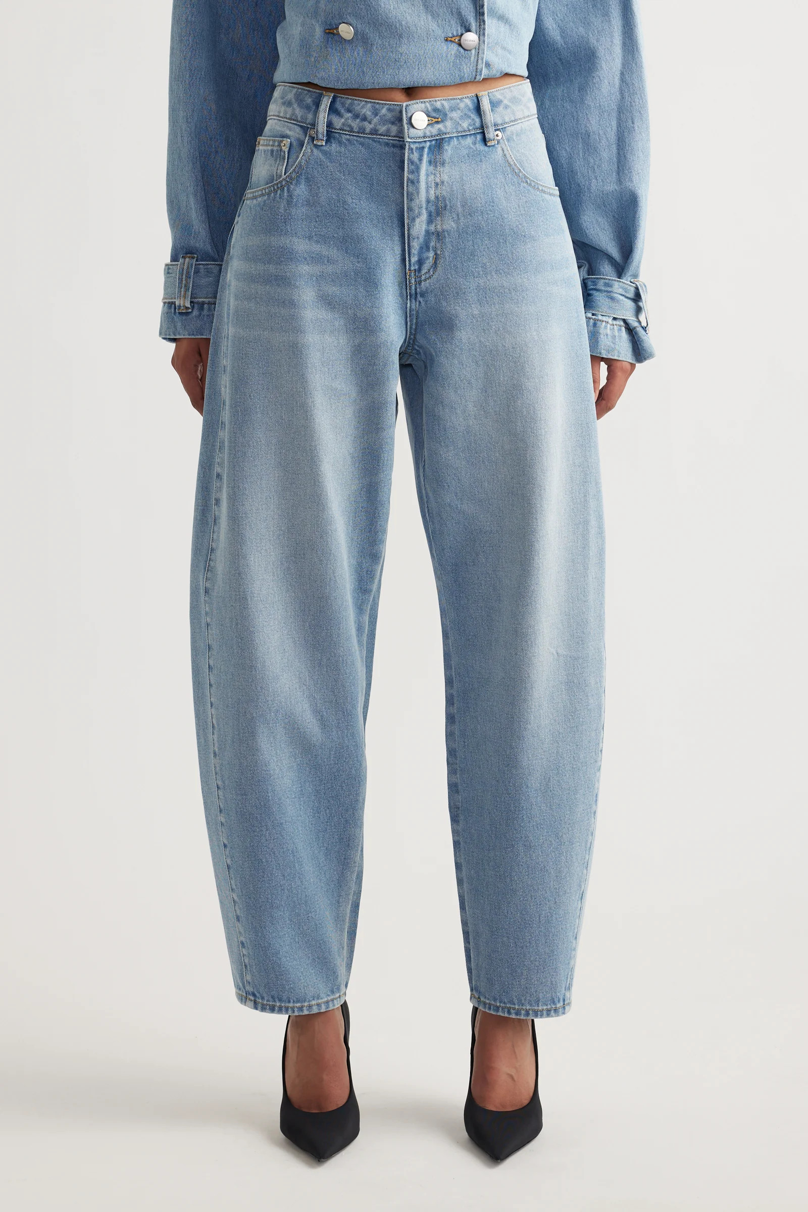 Camille Barrel Leg Jean - Vintage Indigo | DECJUBA