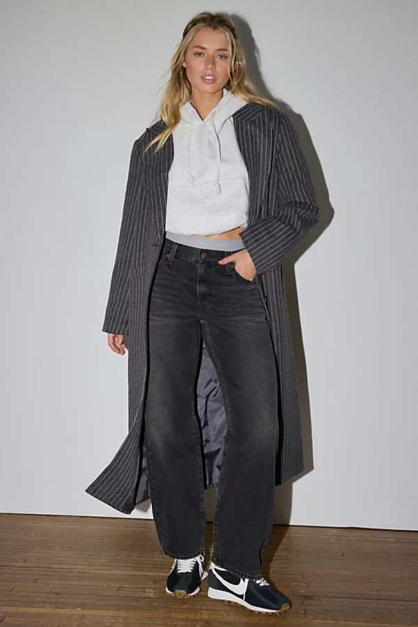 Levi's Baggy Dad Jean in Shrink Up, Women's at Urban Outfitters | Urban Outfitters (US and RoW)