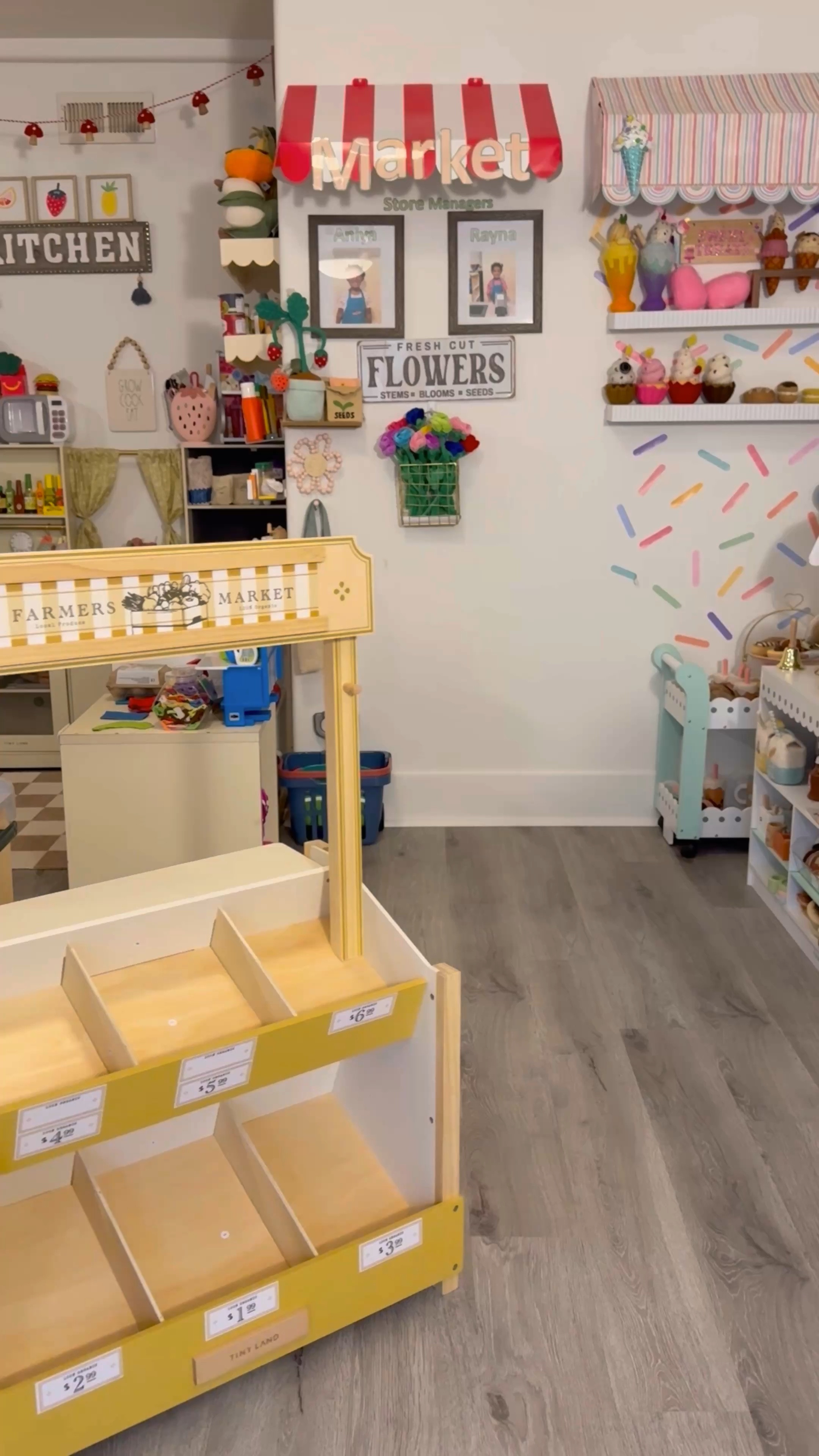 The cutest fruit stand 