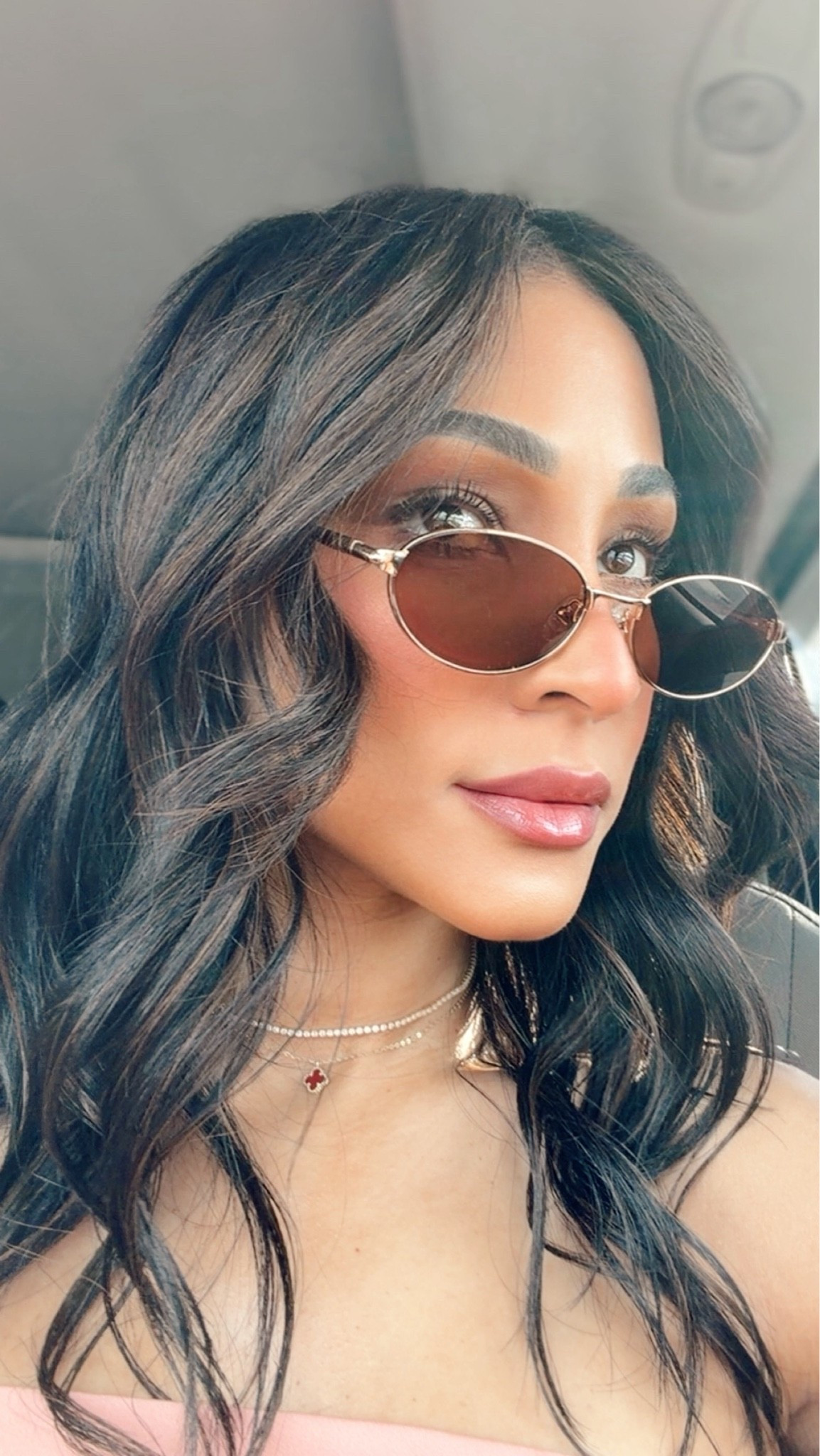 Sunnies season is here don’t miss those retro oval sunglasses luxury on a budget

#LTKgrwm #LTKSeasonal #LTKBeauty