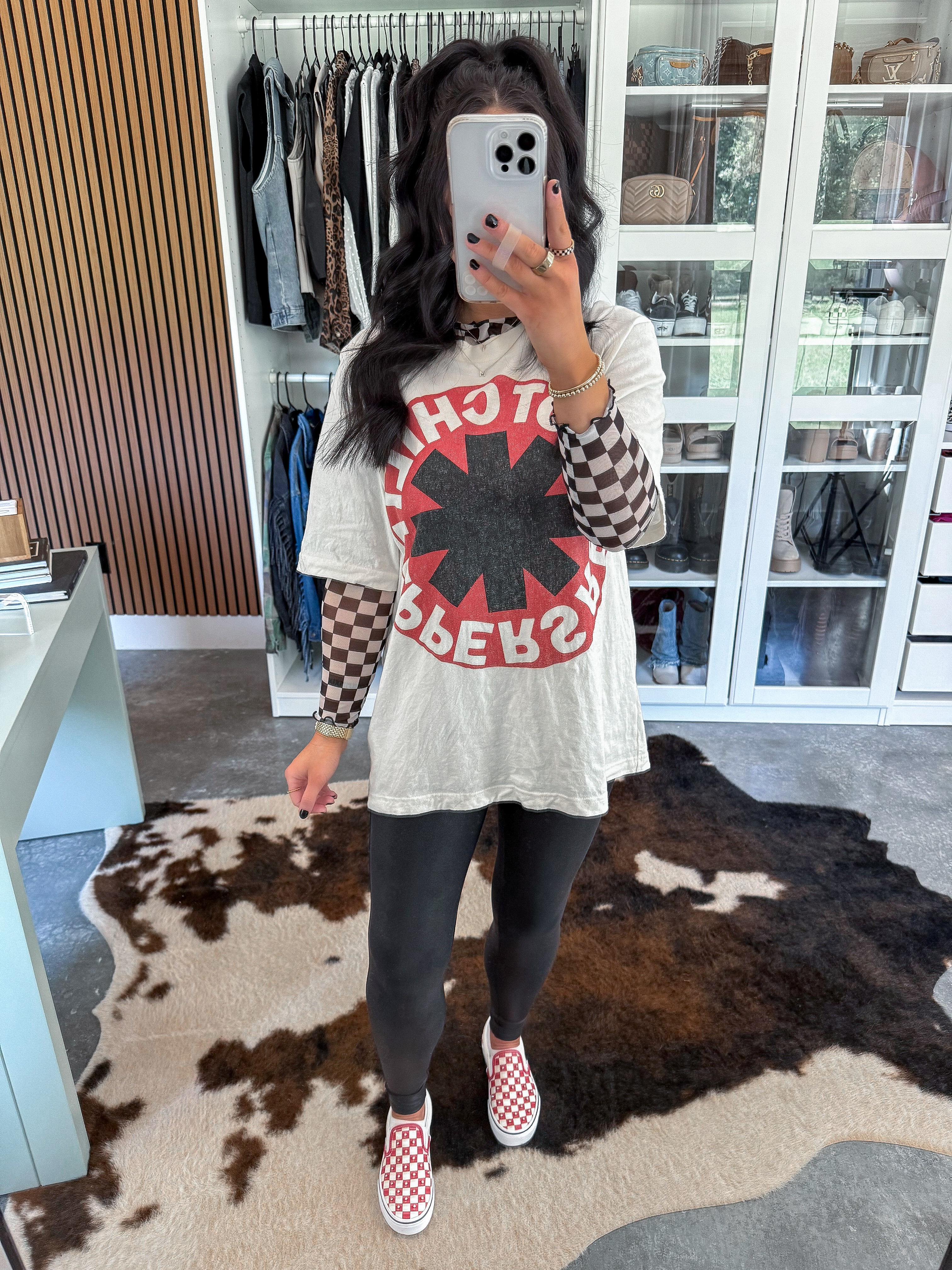 Alternative Fall Outfit 🖤

Tee - medium (I did size up one but since it fits oversized, I probably didn't need to!)
Checkered Top - small
Leggings - medium
Bralette - medium

You can't go wrong with an oversized tee and some faux leather leggings 👏🏼 Grabbed this band tee from Abercrombie (it's so soft - I love the fit!) and layered it over this black and white mesh checkered print top! Finished the look with my Spanx faux leather leggings & my red studded checkered vans! 🖤

 

 #LTKFindsUnder50 #LTKFindsUnder100 #LTKShoeCrush