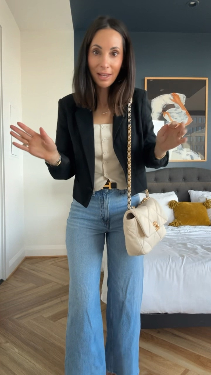 Wearing xs in tank and blazer. 
Size 24 in jeans- go down one size. 


#LTKStyleTip #LTKFallSale #LTKCon