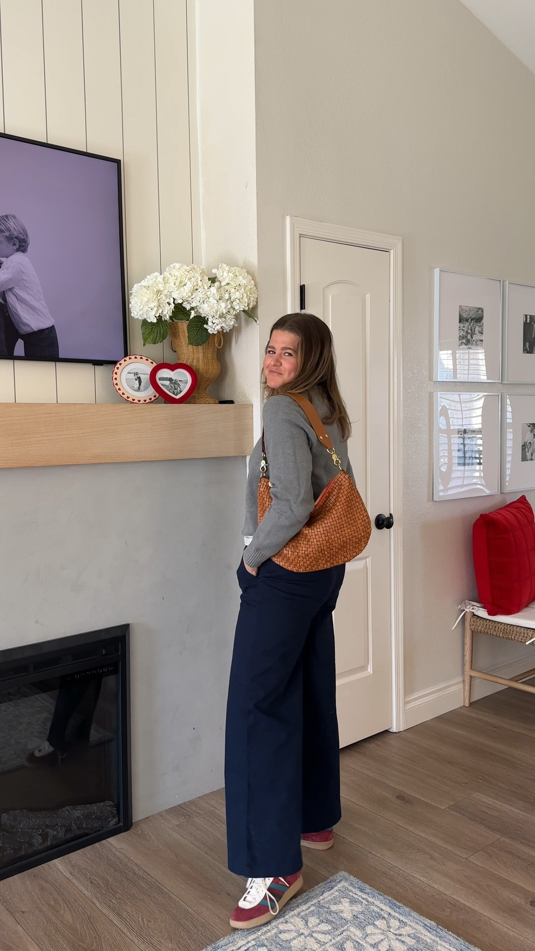 SAHM OOTD♥️

Casual and cute, ready to take on Costco. Follow for more outfit inspo if you’re trying to find your style in motherhood✨

#sahmstyle #classicstyle #ootd #ootdinspo 

#LTKStyleTip #LTKWatchNow #LTKFindsUnder100