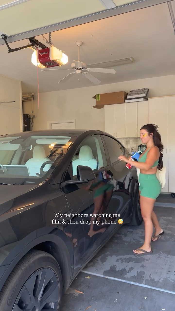 My neighbors watching me film & then drop my phone 😅