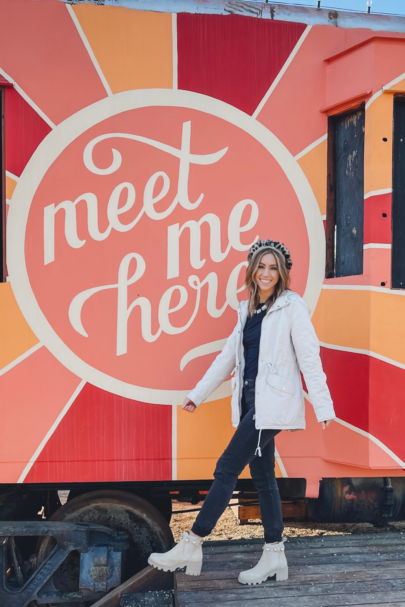 Casual Cosy Outfit

Long sleeve bodysuit, high waisted skinny jeans, boots, parka

#LTKSaleAlert #LTKootd #LTKPetite