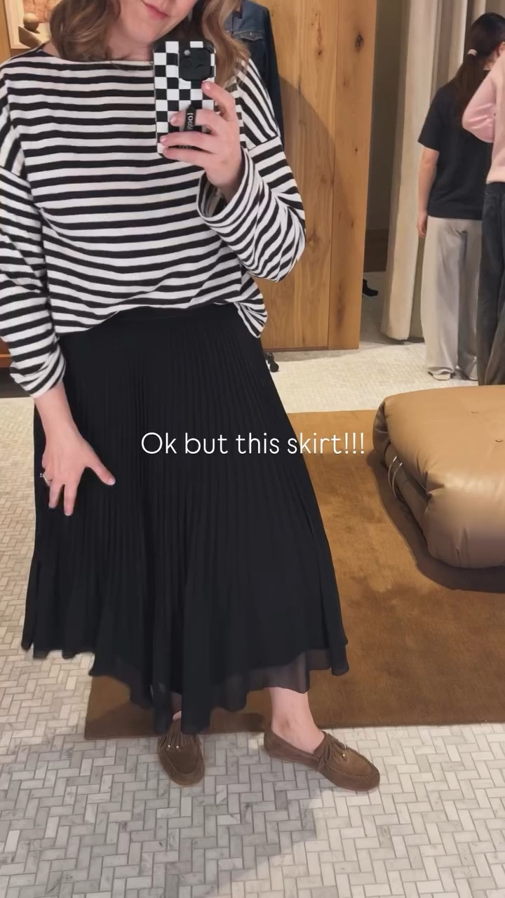 Ok but this skirt!!! @aritzia