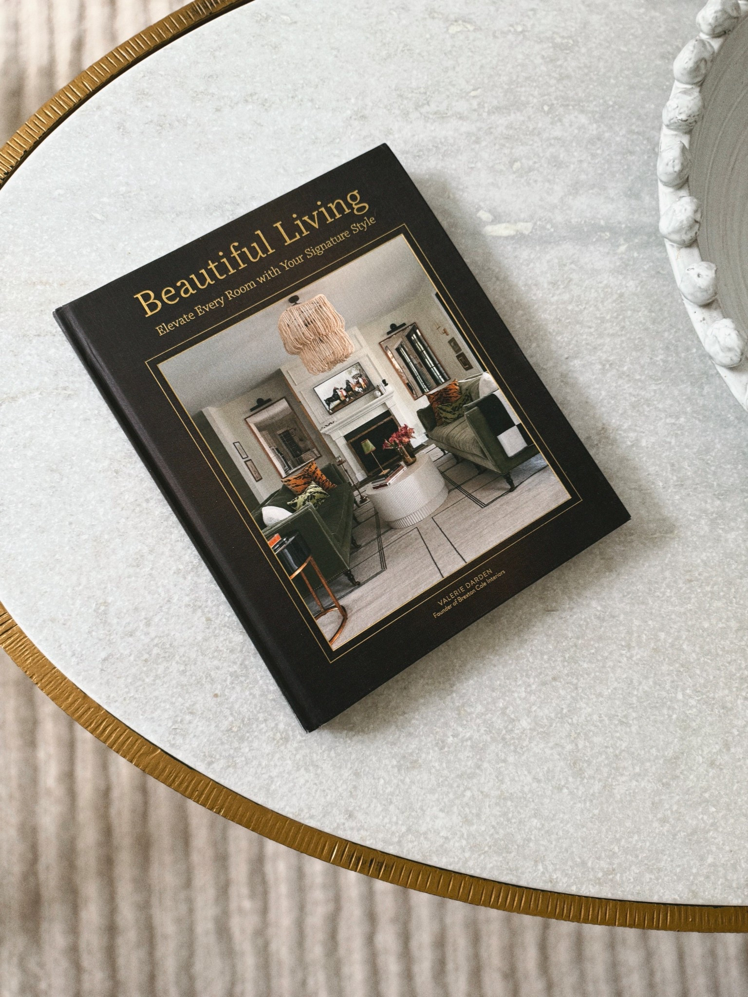 The best fall and autumn coffee table book #falldecor #coffeetablebook #brownbook #homedecor 

#LTKHome #LTKSeasonal