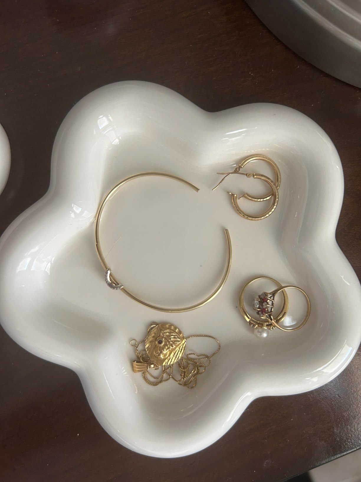 Small Ring Holder Dish, Ceramic Jewelry Dish Tray, Flower Shape Jewelry Tray for Women, Room Deco... | Amazon (US)