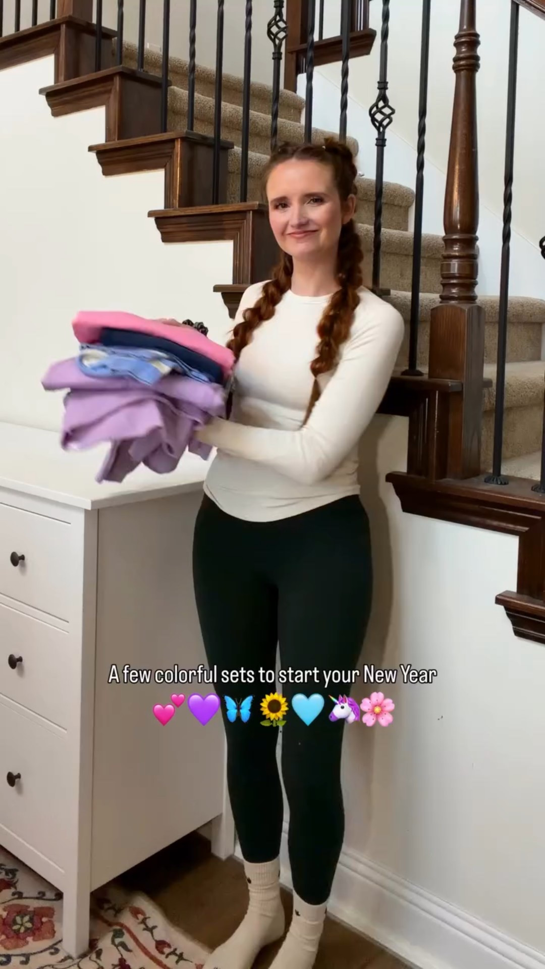 💕💜🦋🌻🩵🦄🌸

@target with alllllll the colors to ring in the new year 😍

#newyear #colorfuloutfit #matchingset #workingmom #momstyle