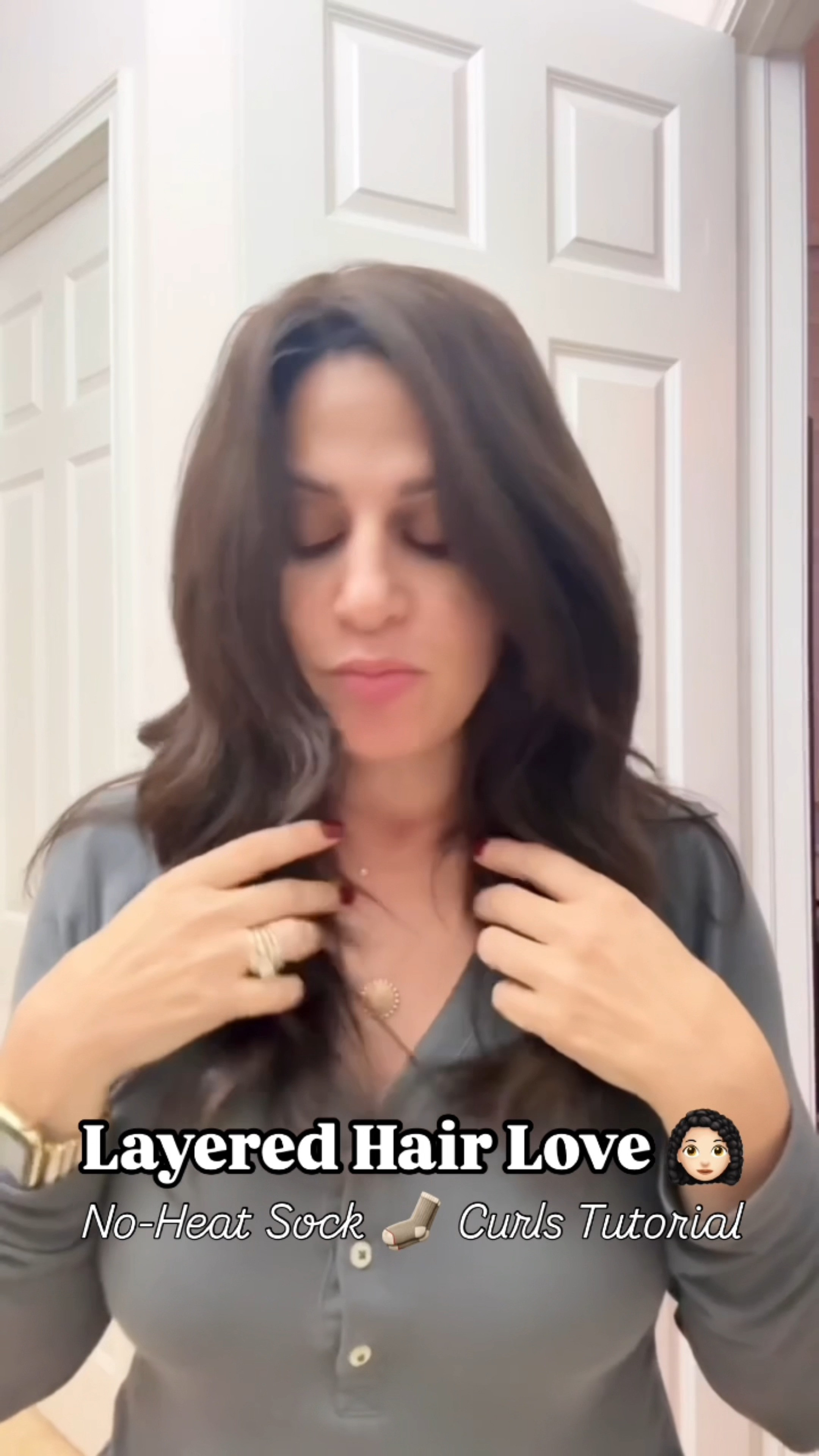 Say goodbye to heat damage! 🙌 Learn how to achieve flawless curls without a single hot tool! 💁‍♀️✨ 

 #LTKWatchNow #LTKOver40 #LTKBeauty