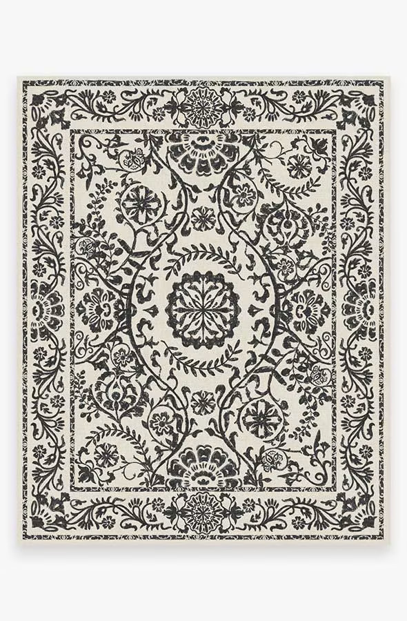 Delphina Black & White Rug | Ruggable