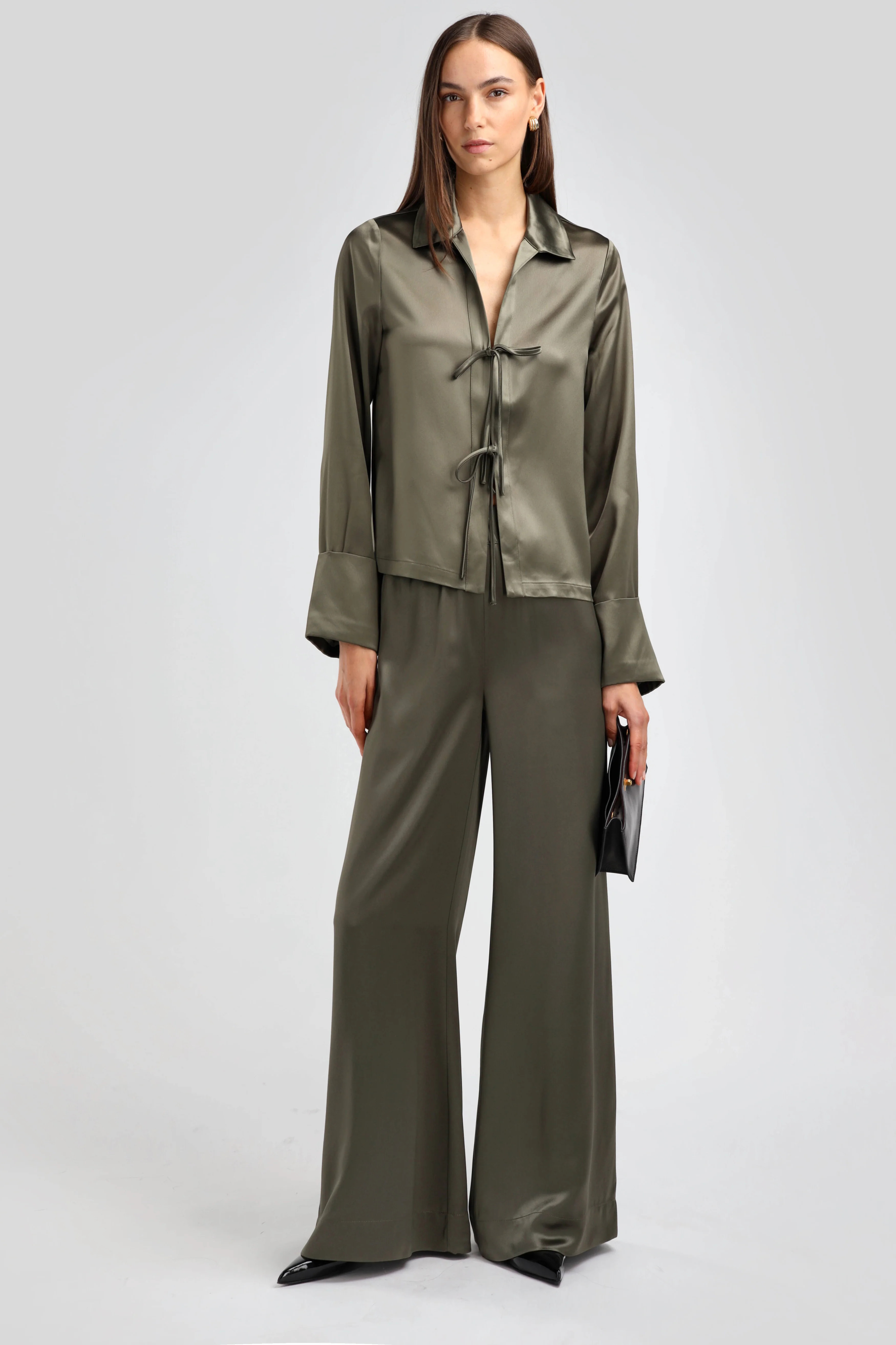 Bluse Bow in Oliv | ANITA HASS