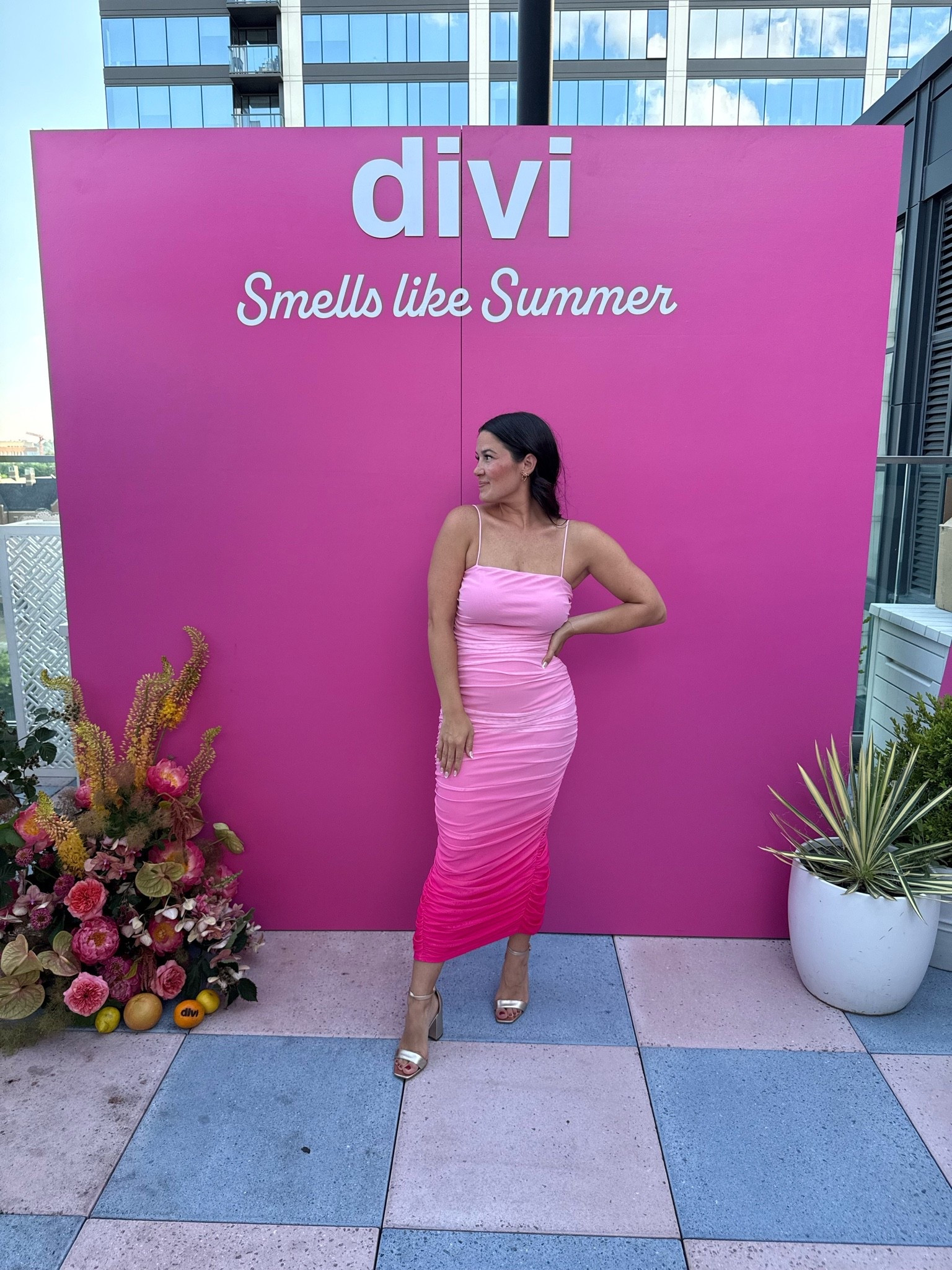 The perfect dress for summer event. ￼