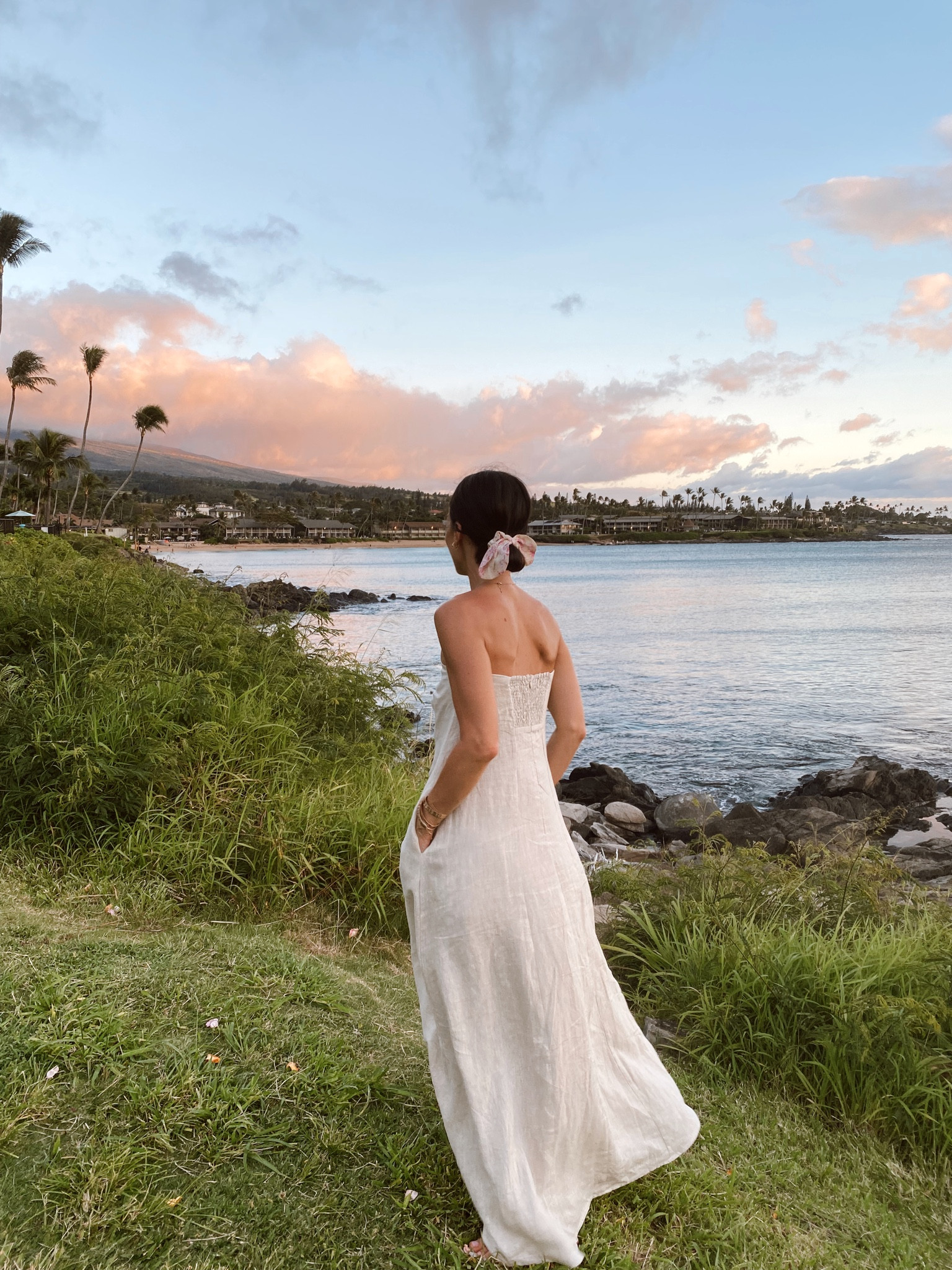 Linen maxi dress- so comfortable and perfect for summer travels or travel capsule wardrobes 
Floral hair tie 

#LTKstyletip #LTKtravel #LTKSeasonal