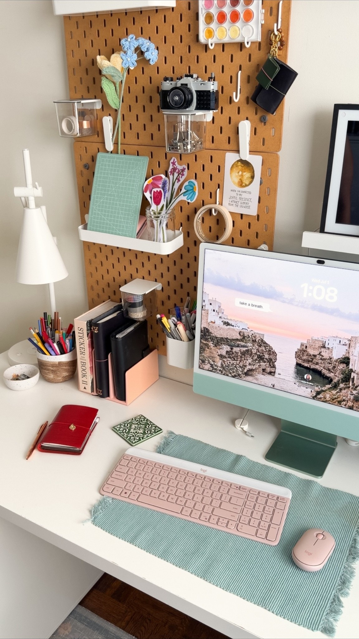 Some desk essentials that make my home office both functional AND fun 😎