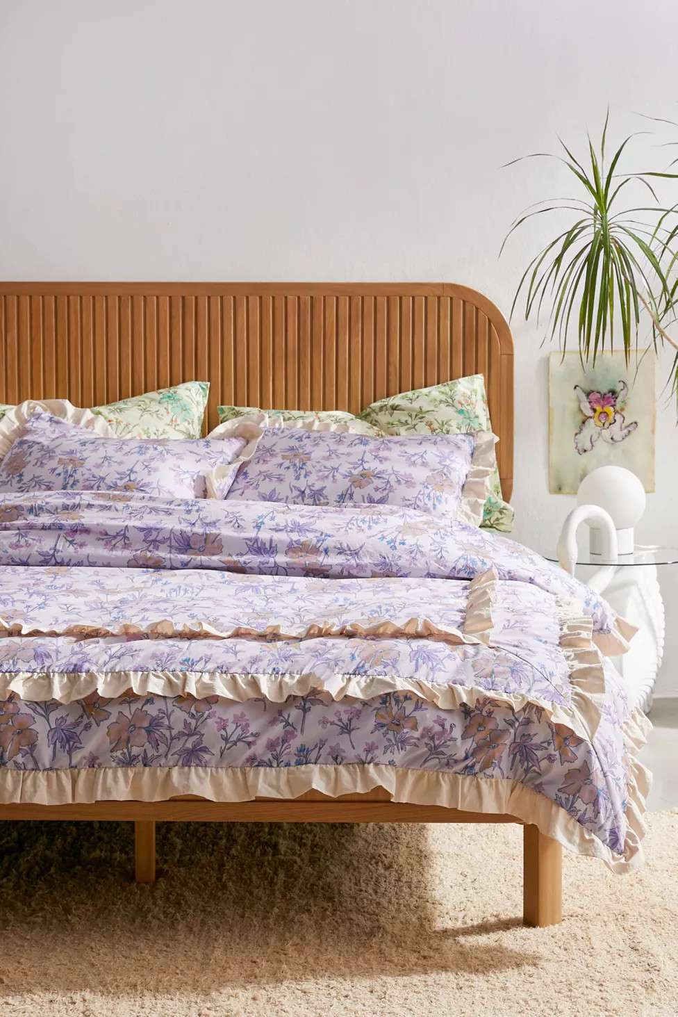 Bliss Floral Ruffle Duvet Cover | Urban Outfitters (US and RoW)