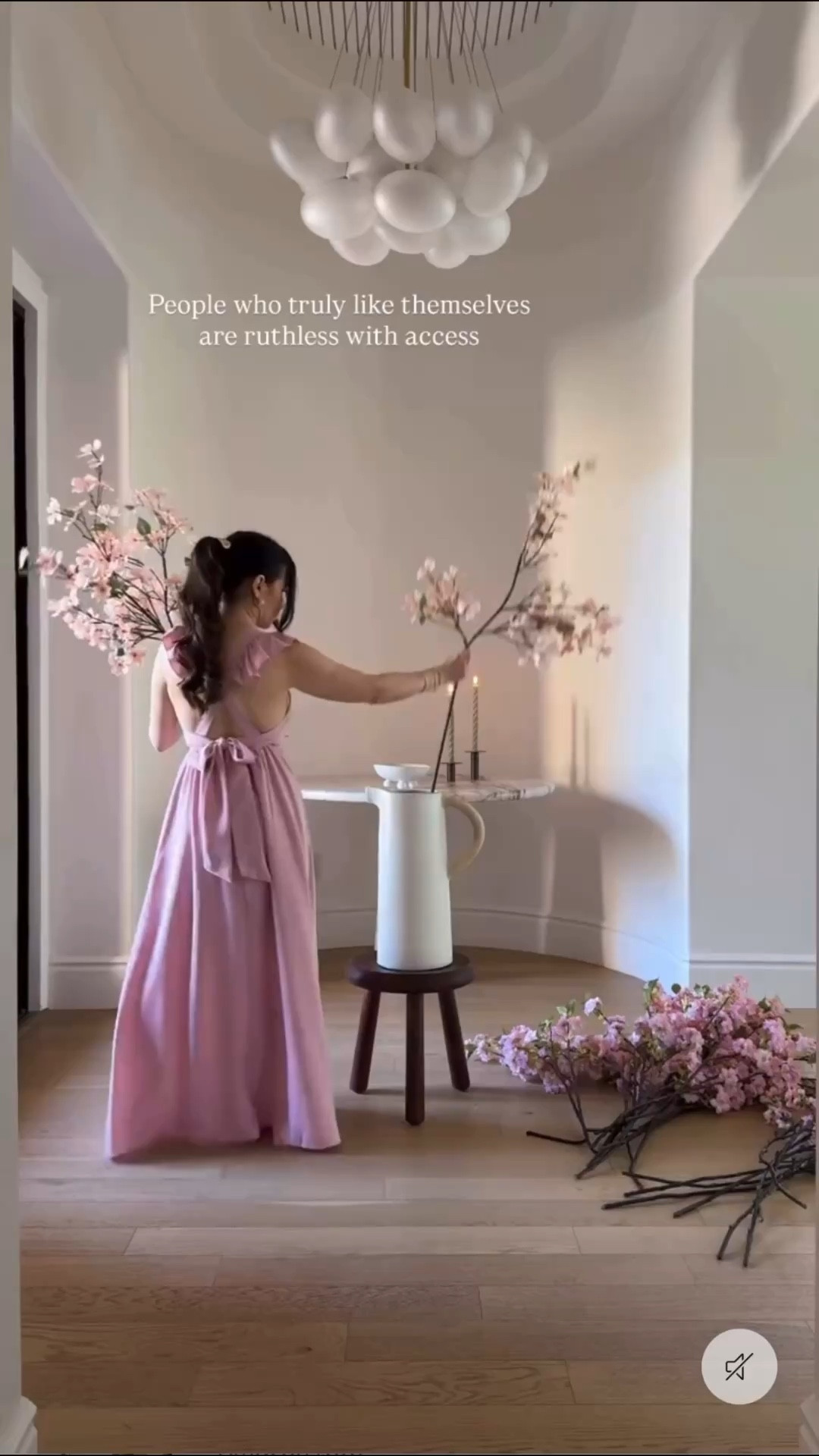 Floral recipe:  3 dogwood, 15 Alice lance cherry blossoms, 8 Amazon cherry blossoms Code JILL15 for 15% off at Alice Lane 

#LTKmomlife #LTKHome #LTKdayinmylife