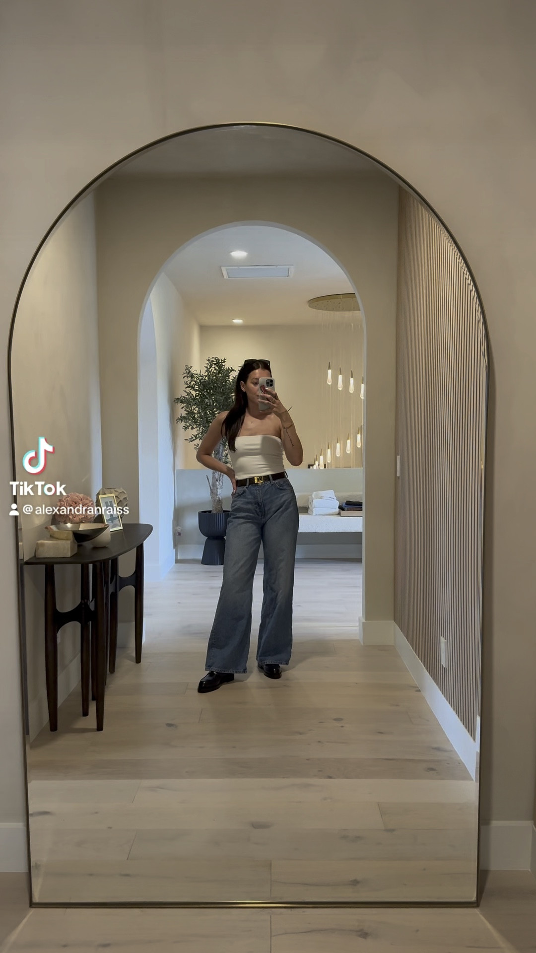 Welcome back to my #ootd

#LTKVideo #LTKstyletip