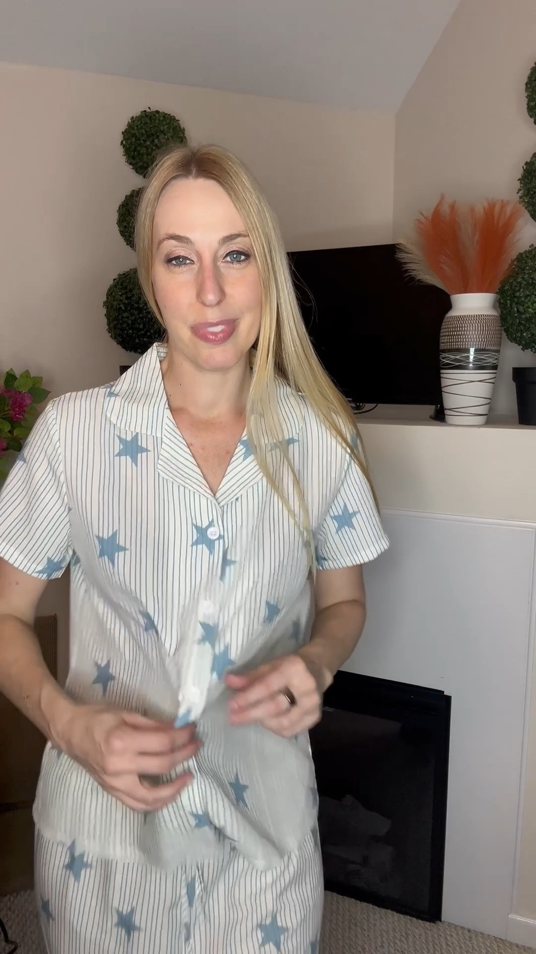 Cozy star pajamas 
🤍 comfortable and cute 
🤍 loose fitting and great for lounging in
🤍 fits true to size, wearing size small and I am 5’10”
🤍 Amazon fashion under 50 find

#LTKTall