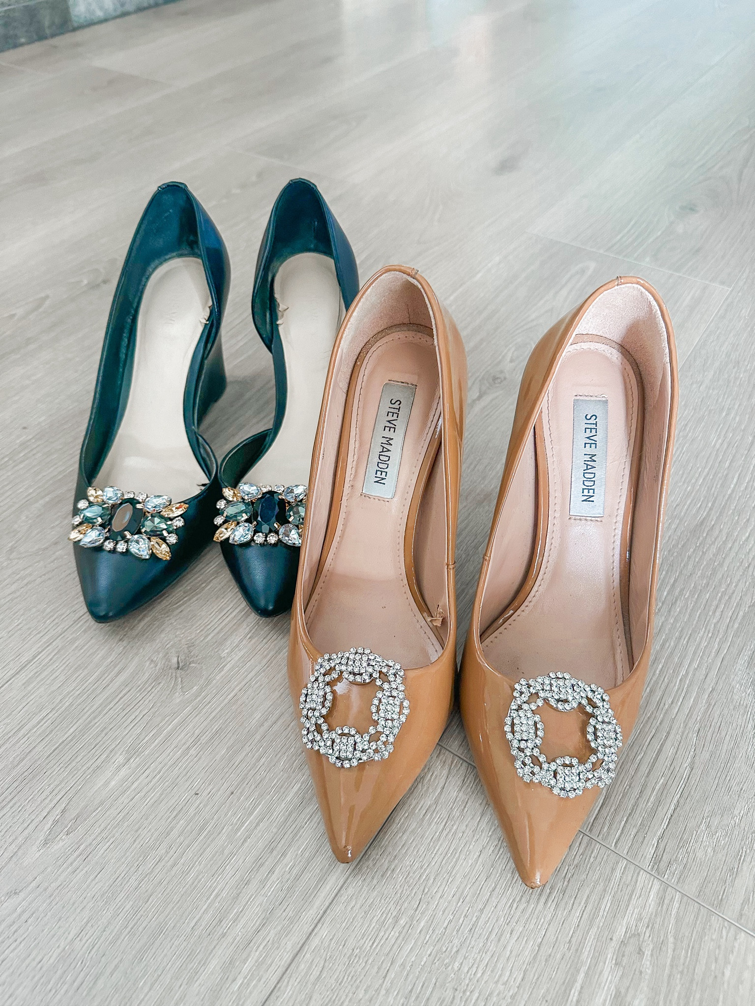 Amazon shoe clips under $20! A great way to make them “holiday” holiday outfit. Holiday style. Holiday accessories 

#LTKHoliday