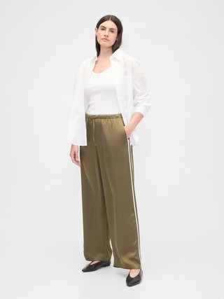 Relaxed Satin Straight-Leg Crop Pants | Gap Factory