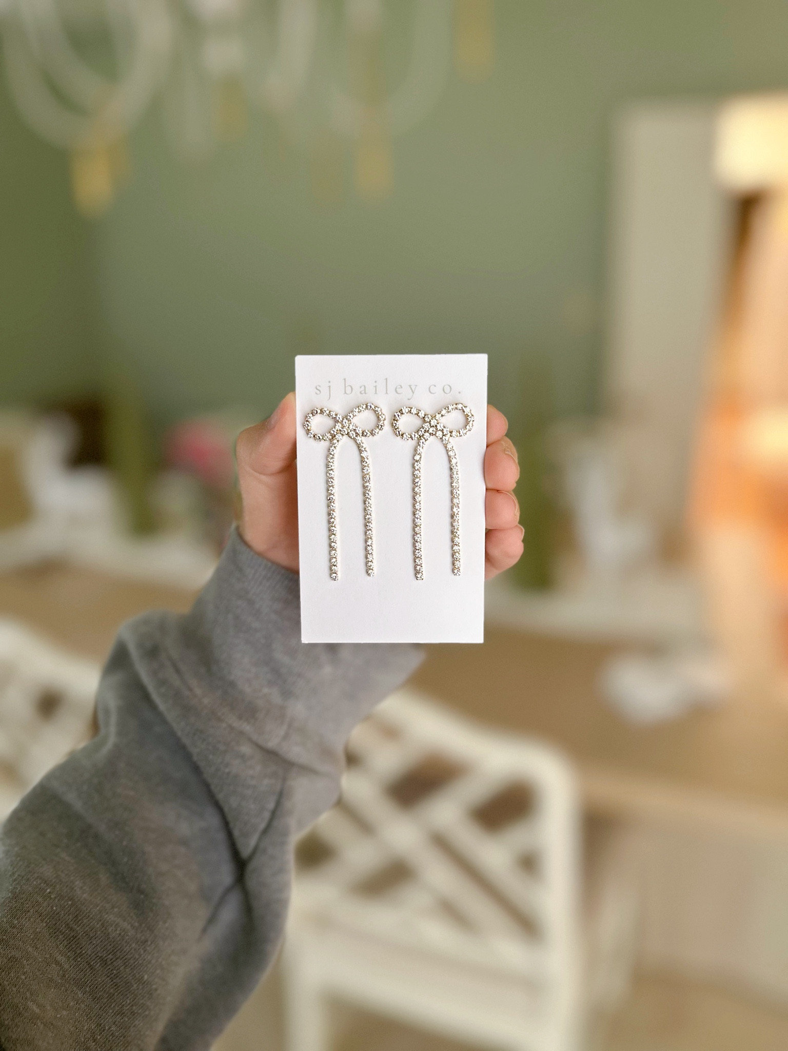 The perfect holiday earrings! 

#LTKGiftGuide #LTKfindsunder100 #LTKSeasonal