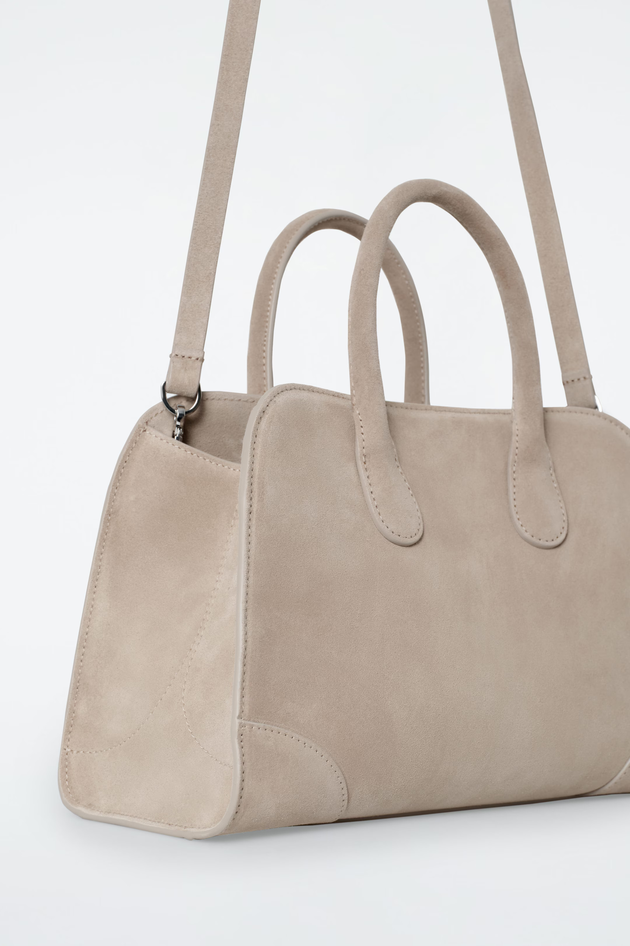 MINI STUDIO BOWLING BAG - SUEDE - SAND | COS | COS (EU)