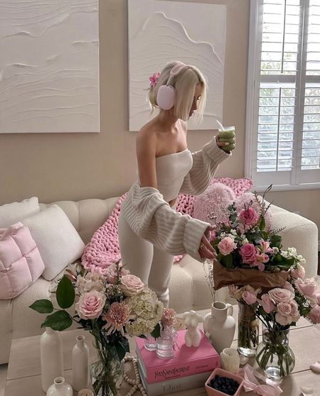 weekend flower pick up 🌸💐🎀

Lounge outfit, comfy outfit, matching set, knit set, spring lounge outfit, summer lounge outfit

#LTKStyleTip #LTKSeasonal