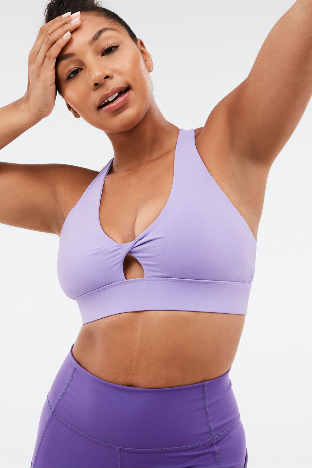 Oasis Twist-Front Sports Bra | Fabletics